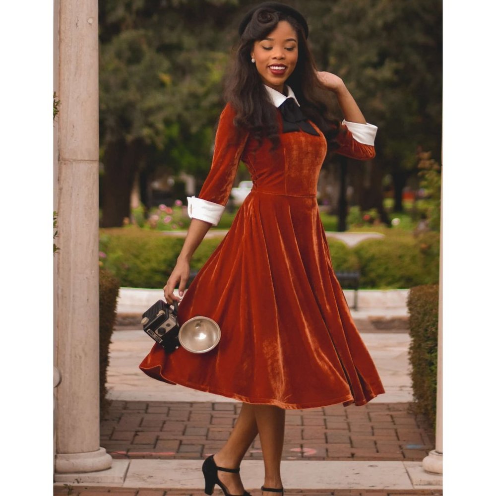 Maud 1960s Vintage Style Burnt Orange Velvet Dress